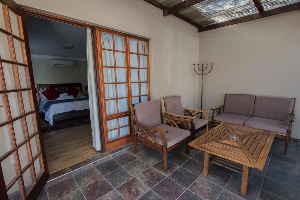 The Nightingale Guesthouse Bloemfontein Exterior photo