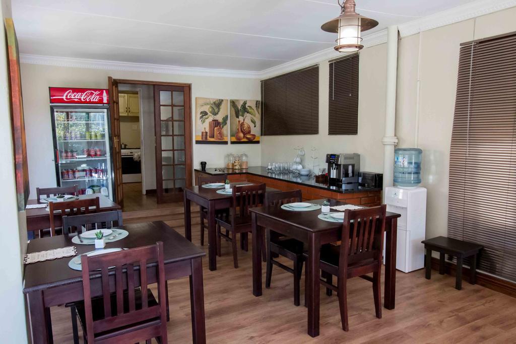 The Nightingale Guesthouse Bloemfontein Exterior photo