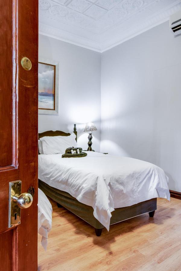 The Nightingale Guesthouse Bloemfontein Exterior photo