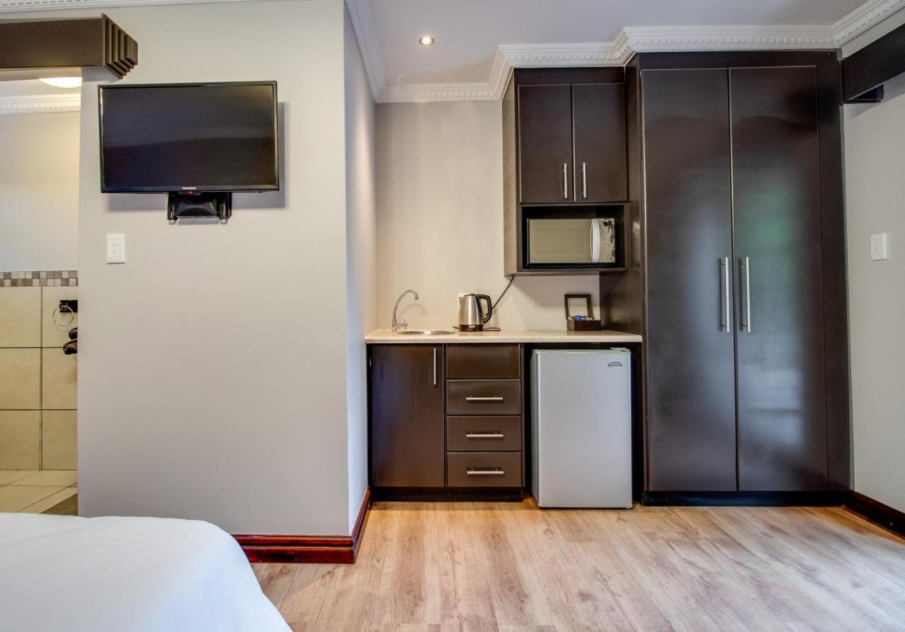 The Nightingale Guesthouse Bloemfontein Exterior photo