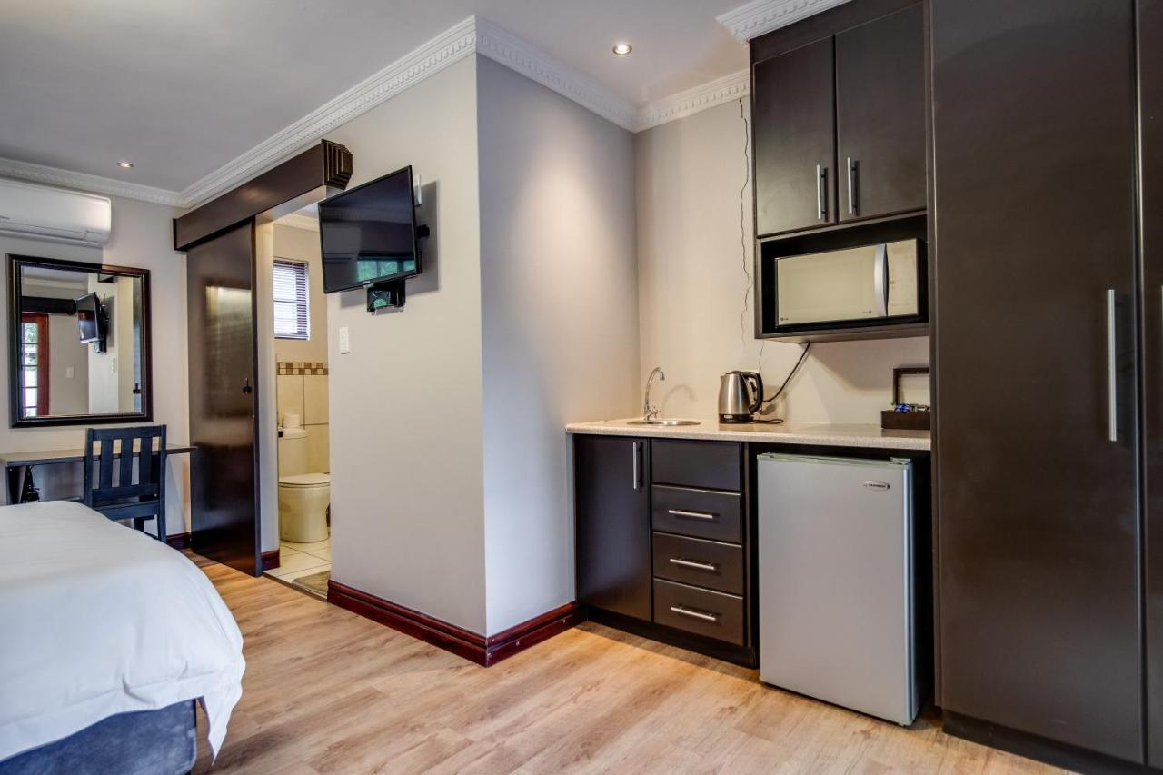 The Nightingale Guesthouse Bloemfontein Exterior photo