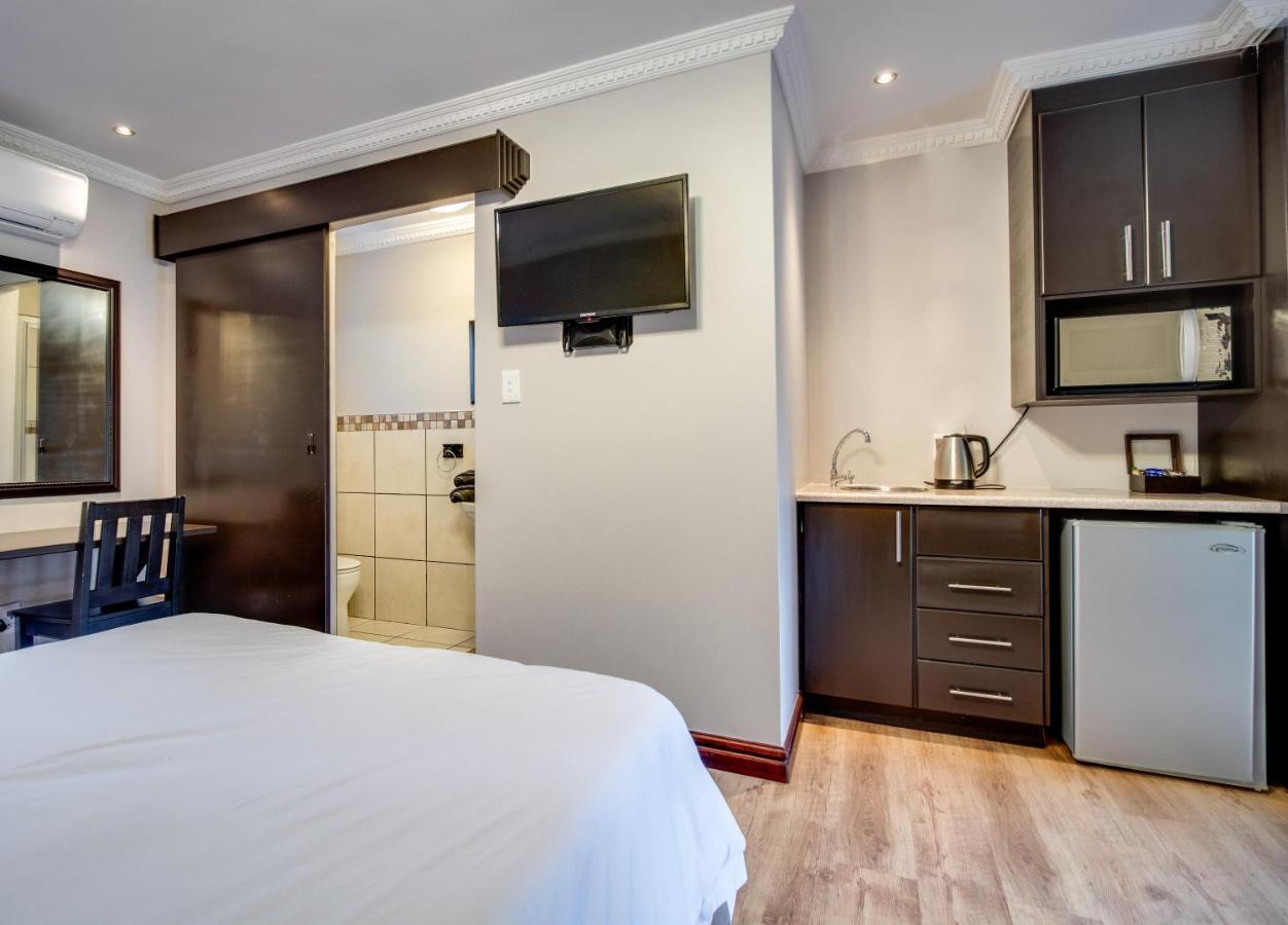 The Nightingale Guesthouse Bloemfontein Exterior photo